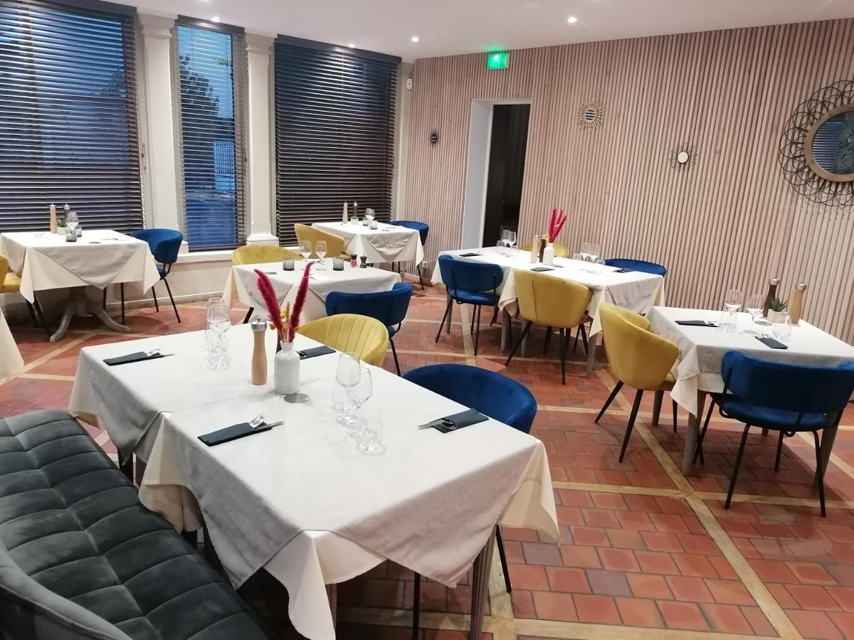 Logis Hotel & Restaurant Le Soleil D'Or Montigny-la-Resle Buitenkant foto