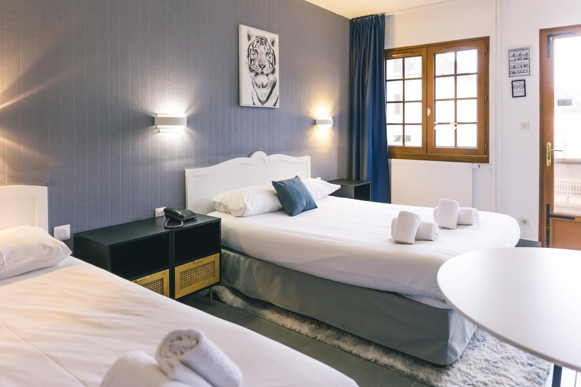 Logis Hotel & Restaurant Le Soleil D'Or Montigny-la-Resle Buitenkant foto