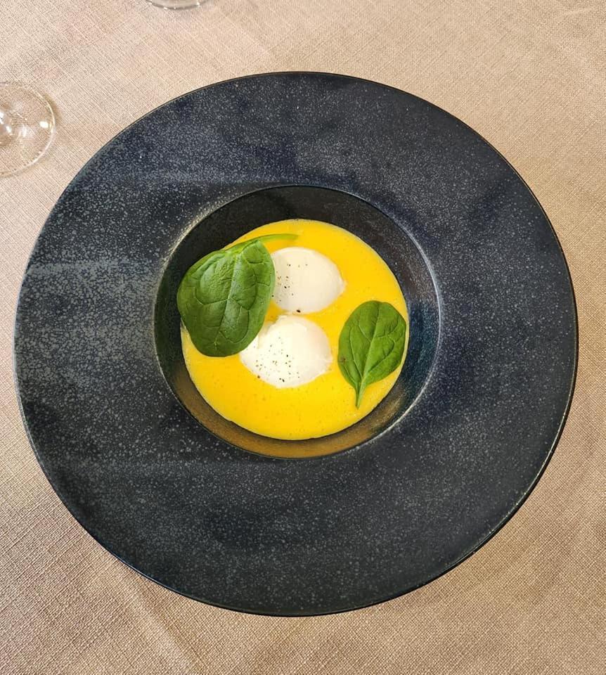 Logis Hotel & Restaurant Le Soleil D'Or Montigny-la-Resle Buitenkant foto